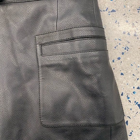 Free People Women's Faux Leather Mini Skirt Black High Rise A Line - Size 4 - Picture 9 of 10